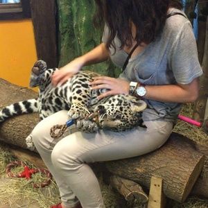 Meet your Posher, Monique